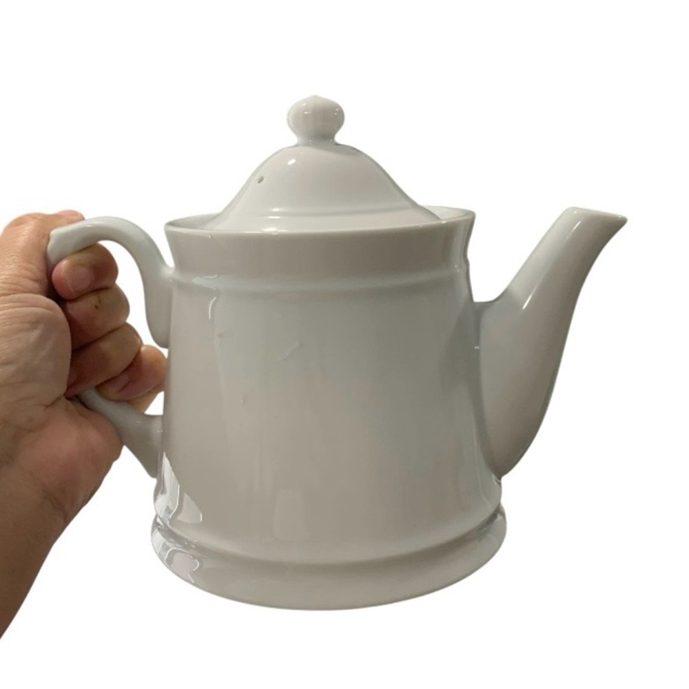 Williams Sonoma BRASSERIE White Teapot? Creamer? Glossy Finish 6” Tall Japan‎